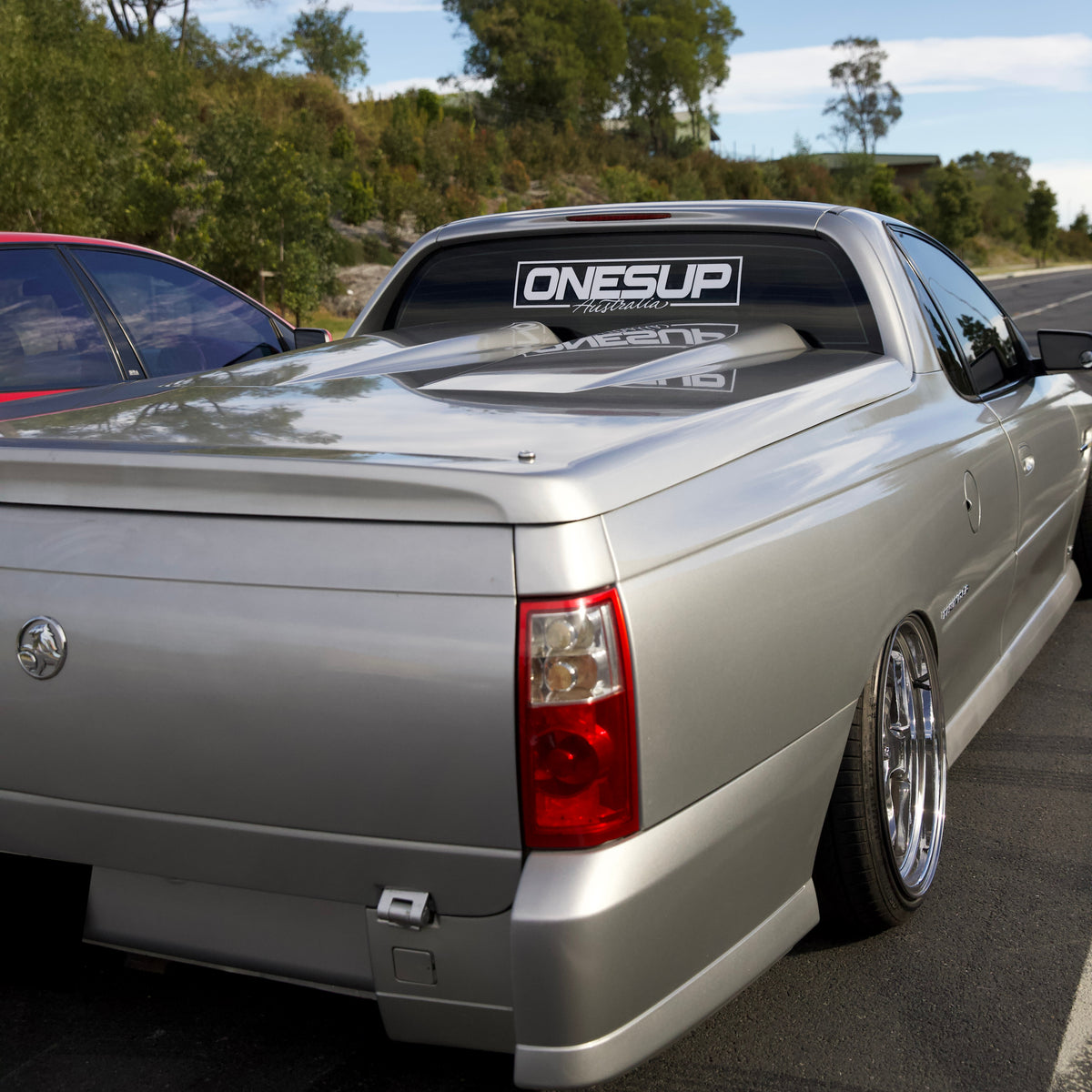 LARGE OnesUp White Aus Sticker – ONES UP